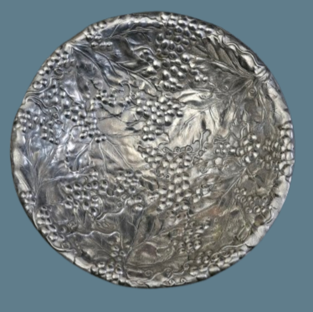 *Wilton Armetale Grapevine Serving Bowl